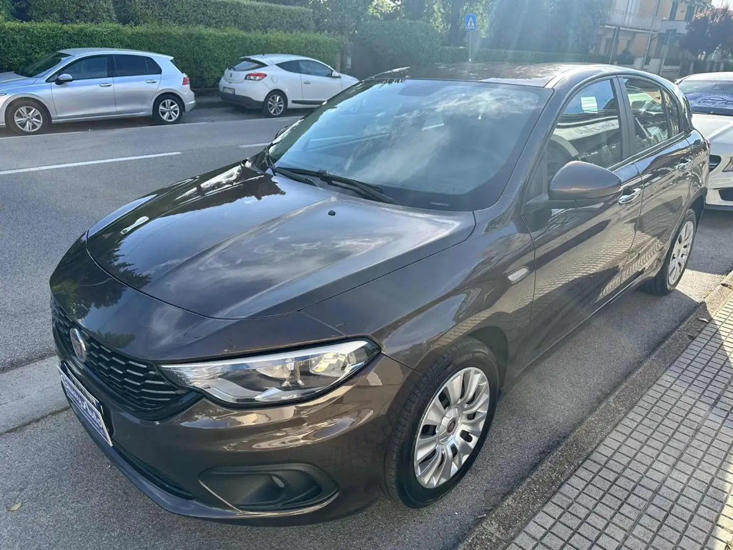 Fiat Tipo 1.3 Mjt S&S 5 porte Marrone - 1
