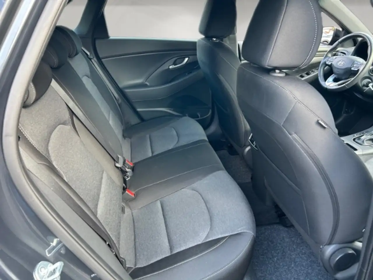 Hyundai i30 Connect & Go Autom Allwetter Navi LED Apple CarPla, миниатюра 14