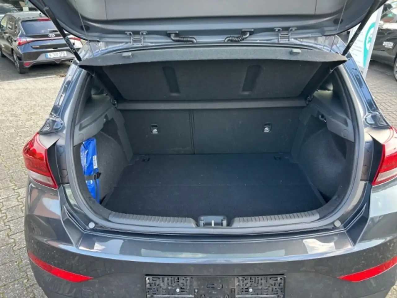 Hyundai i30 Connect & Go Autom Allwetter Navi LED Apple CarPla, миниатюра 13