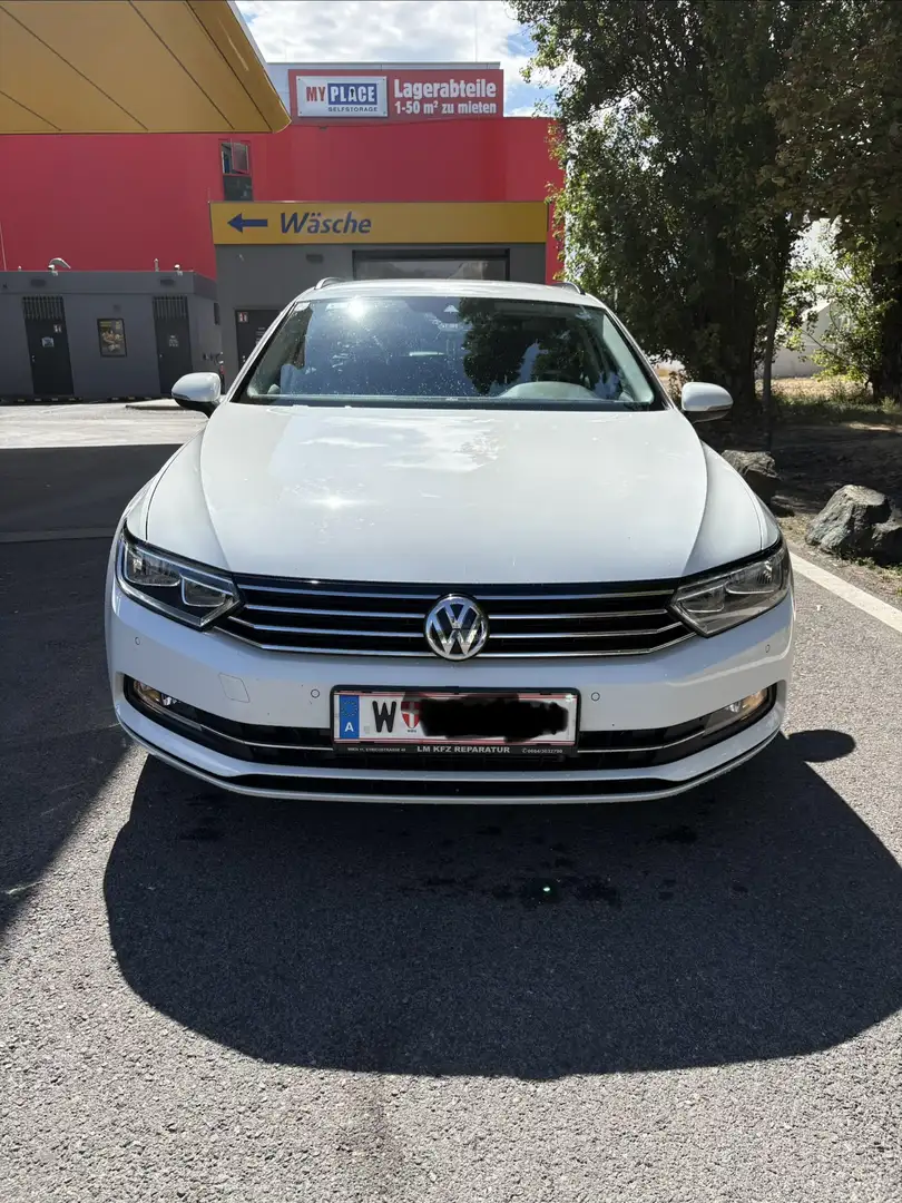 Volkswagen Passat Business Edition Weiß - 1