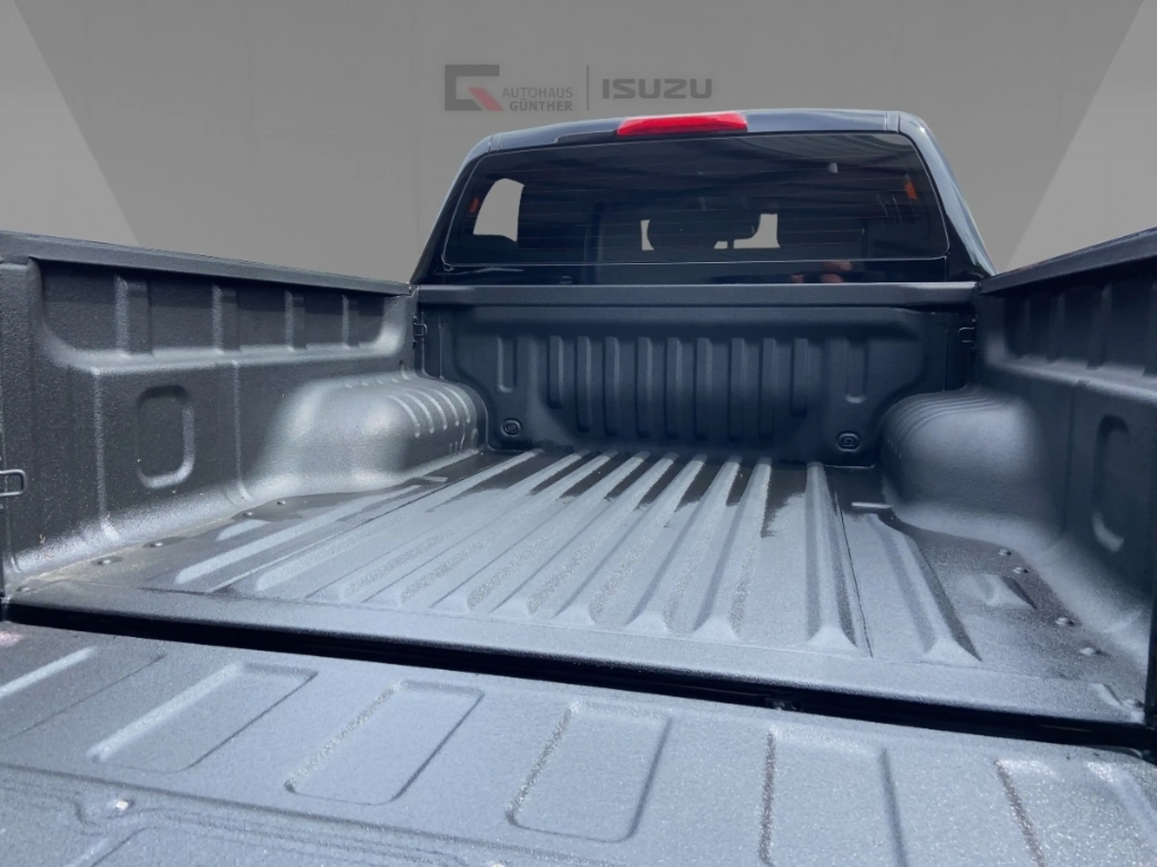 Isuzu D-Max V-CROSS Doka 163PS 4WD Autom. Winter/RFK/Leder/Car — photo 12