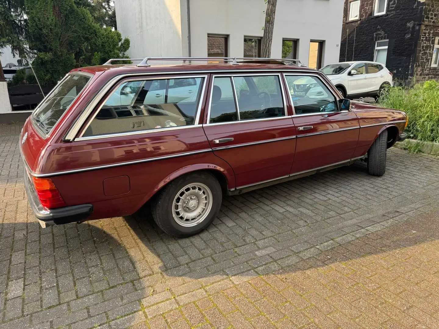 Mercedes-Benz 230 230 TE 123 Rojo - 2
