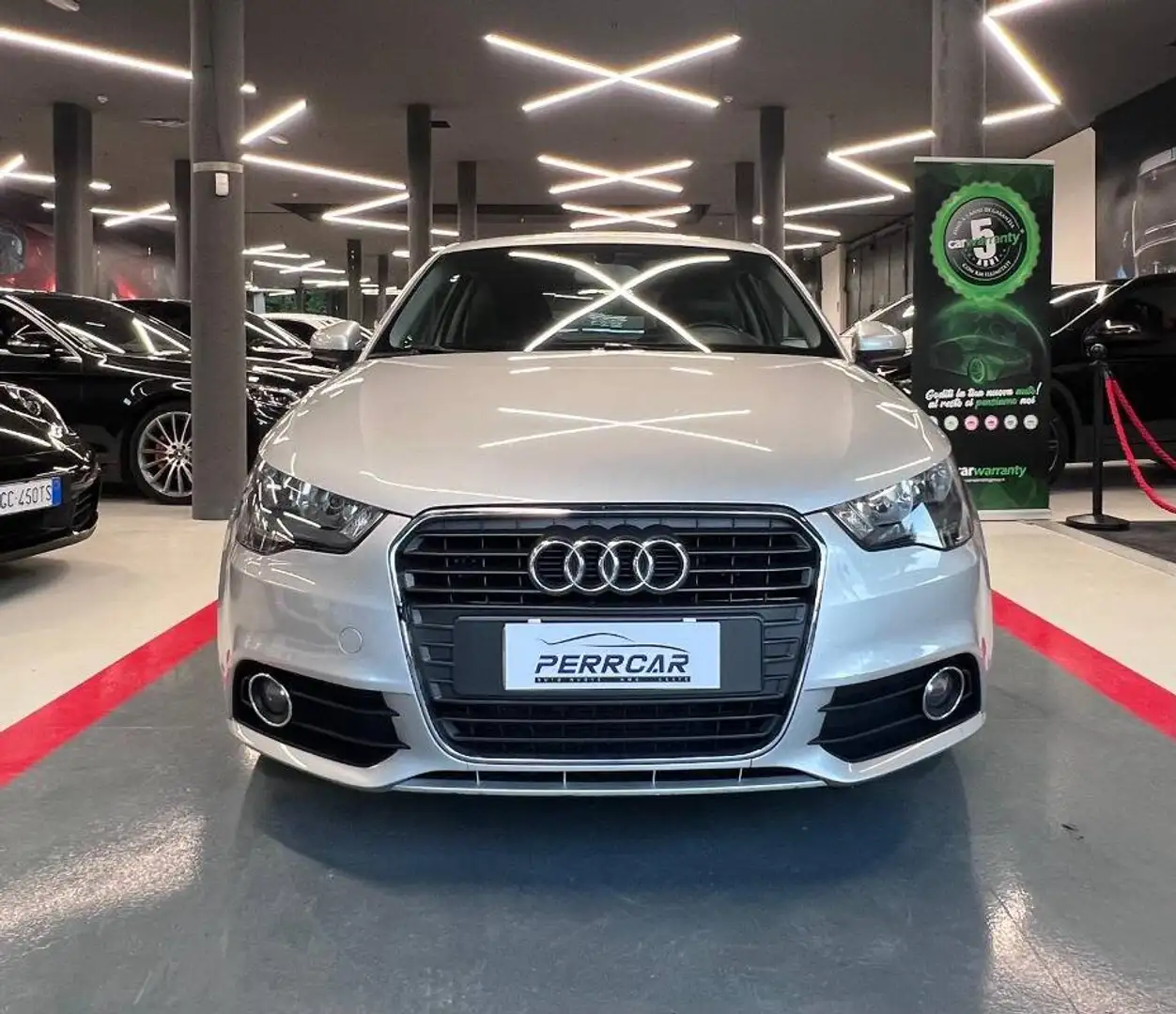 Audi A1 1.4 tfsi Ambition 122cv s-tronic Zilver - 2
