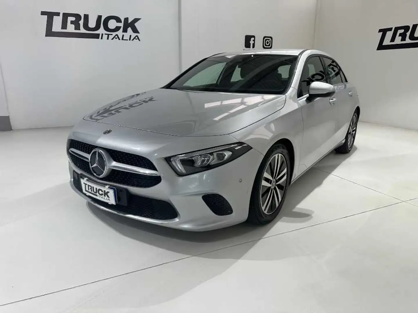 Mercedes-Benz A 180 - A 180 d Sport Extra auto Argent - 1