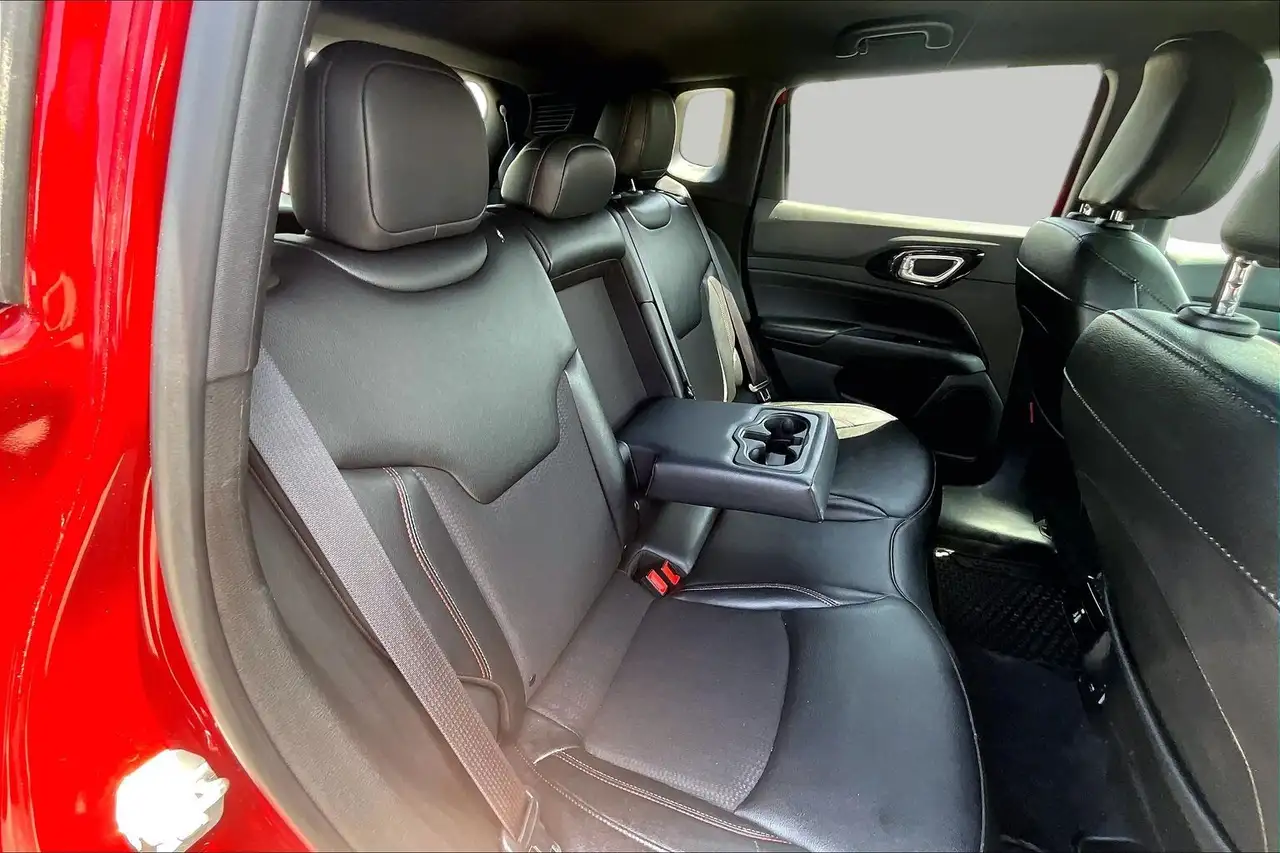 Jeep Compass снимка Jeep Compass