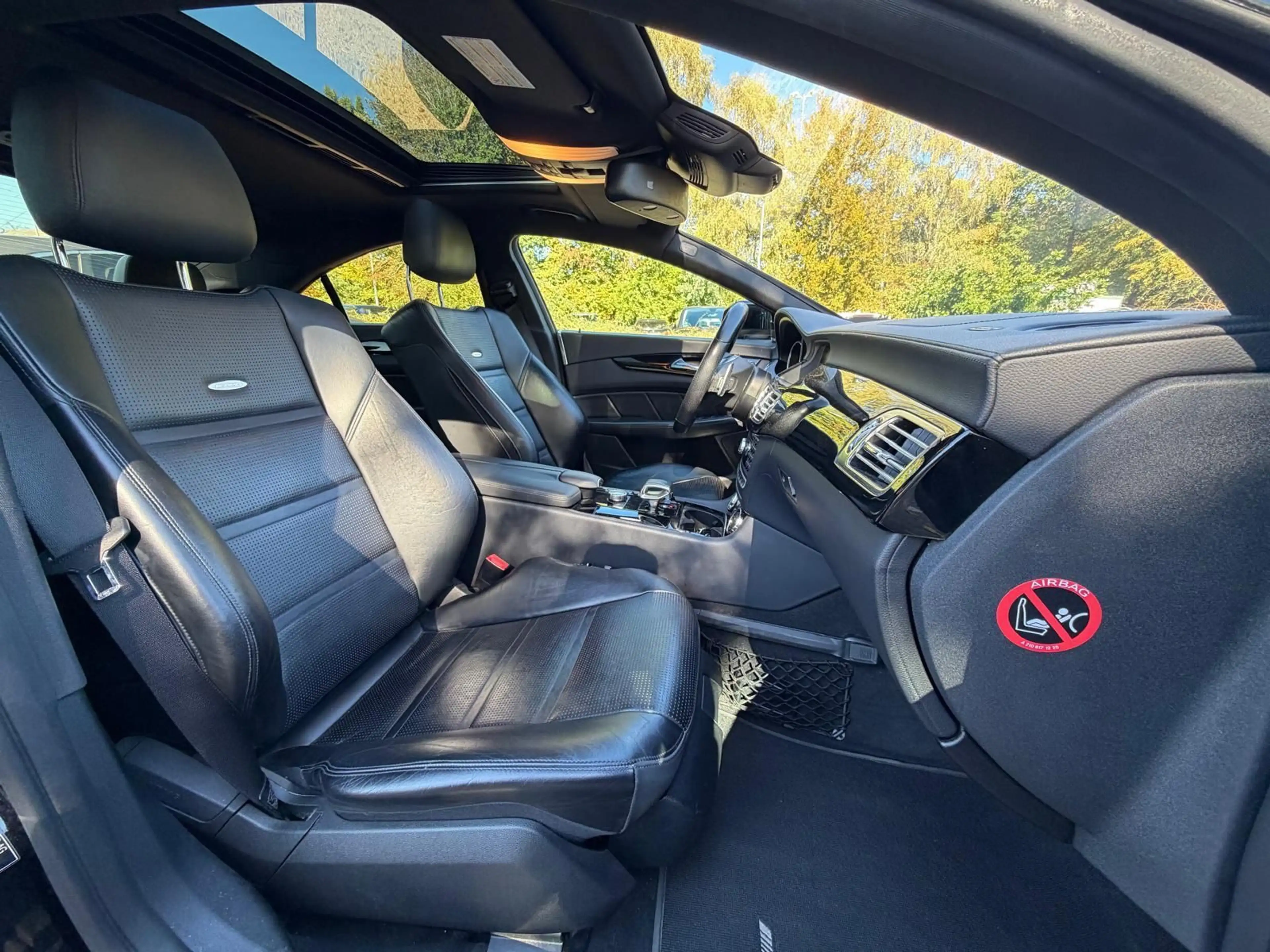 Mercedes-Benz CLS 63 AMG SITZKLIMA SD NACHTSICHT AMBIENTE TOP — photo 13
