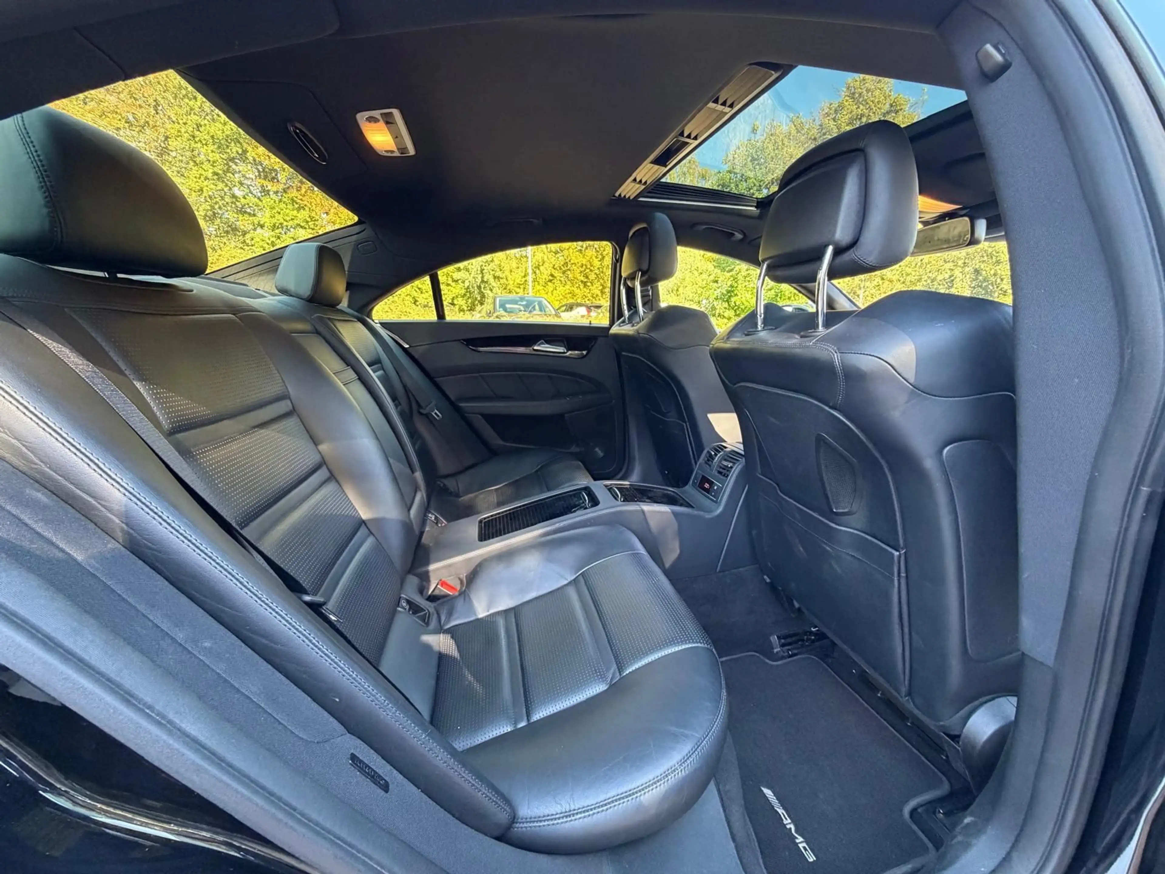 Mercedes-Benz CLS 63 AMG SITZKLIMA SD NACHTSICHT AMBIENTE TOP — photo 14