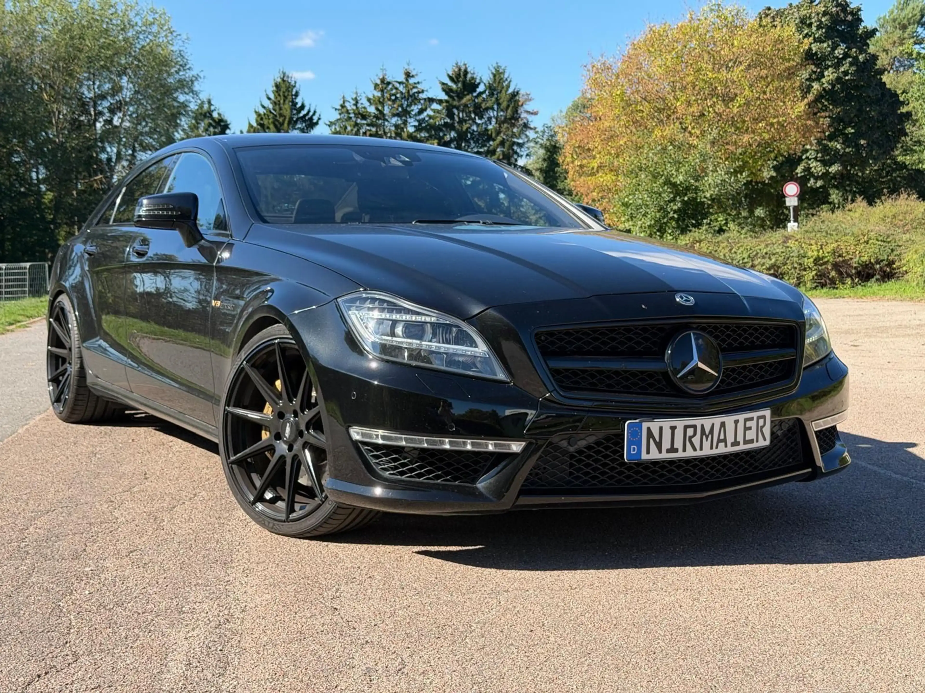 Mercedes-Benz CLS 63 AMG SITZKLIMA SD NACHTSICHT AMBIENTE TOP — photo 3