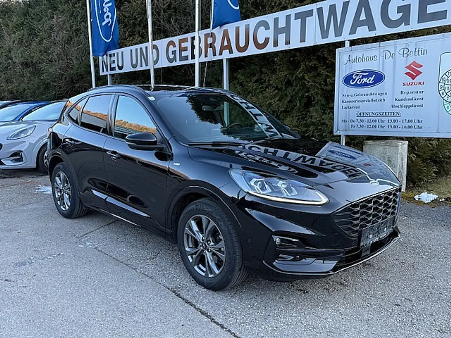 Ford Kuga 1,5 EcoBlue ST-Line Aut. Schwarz - 1