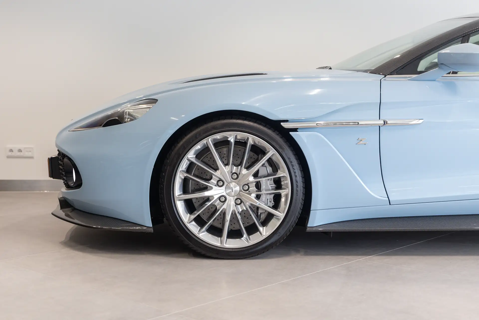 애스턴마틴 뱅퀴시 Coupe 2019 파랑 사진 7