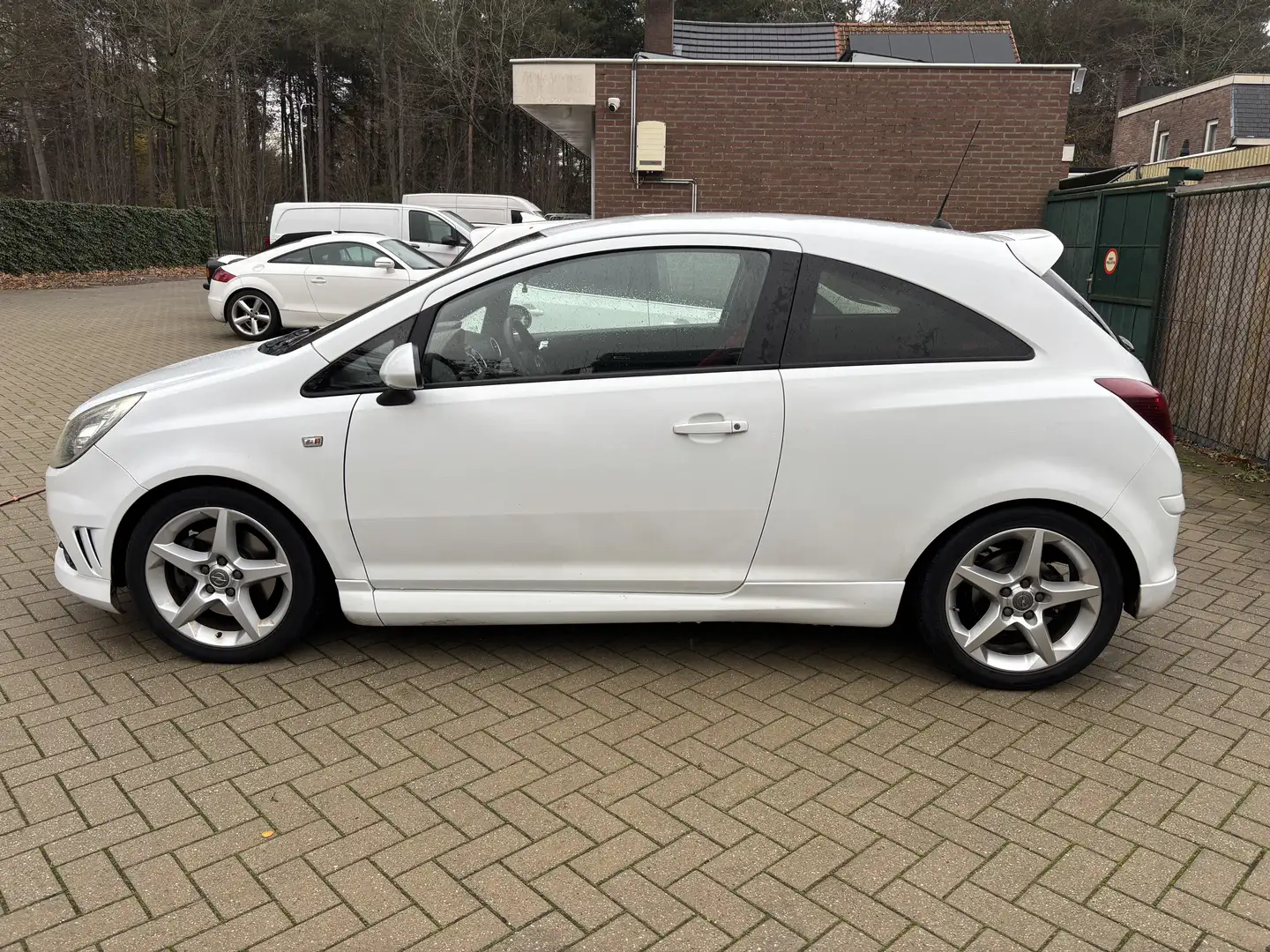 Opel Corsa 1.6-16V GSI OPC NIEUW APK Wit - 2