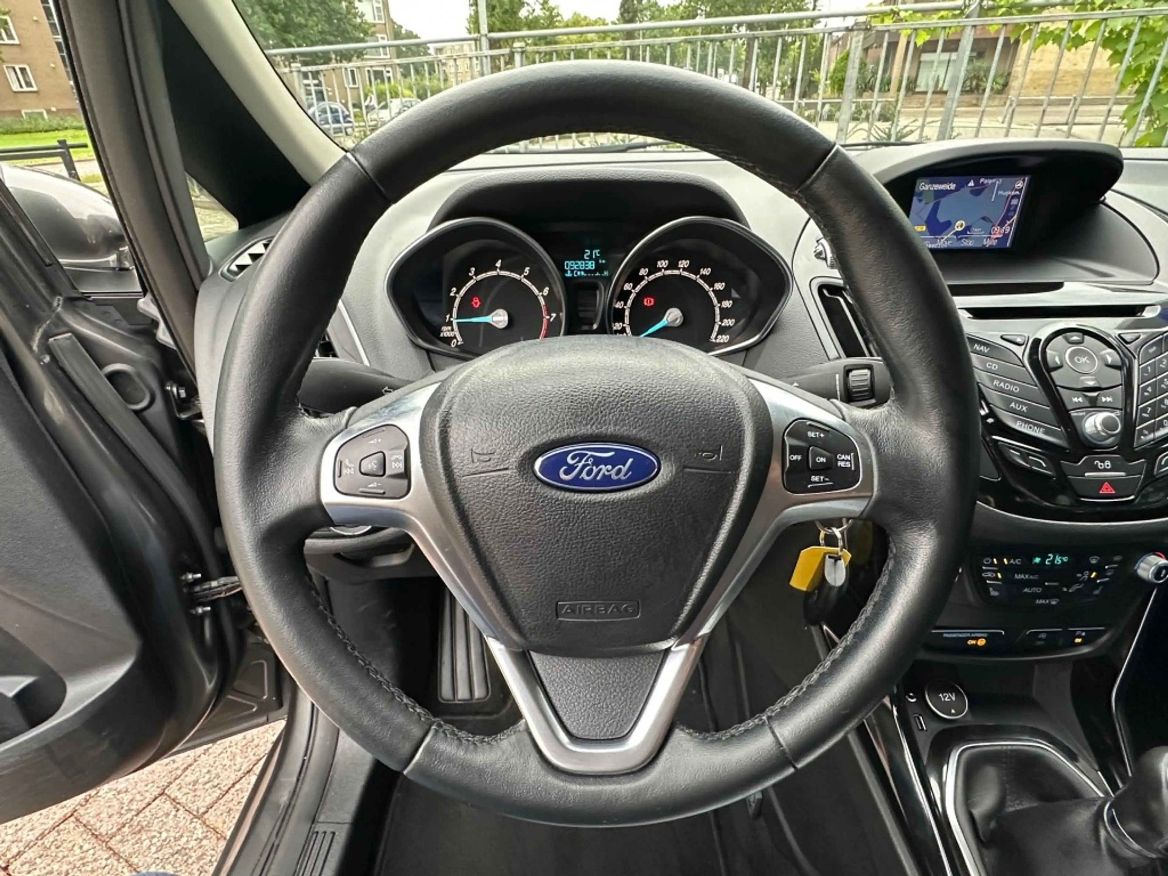 Ford B-Max 1.0 EcoBoost Titanium navi Airco Cruise Trekhaak N — photo 13