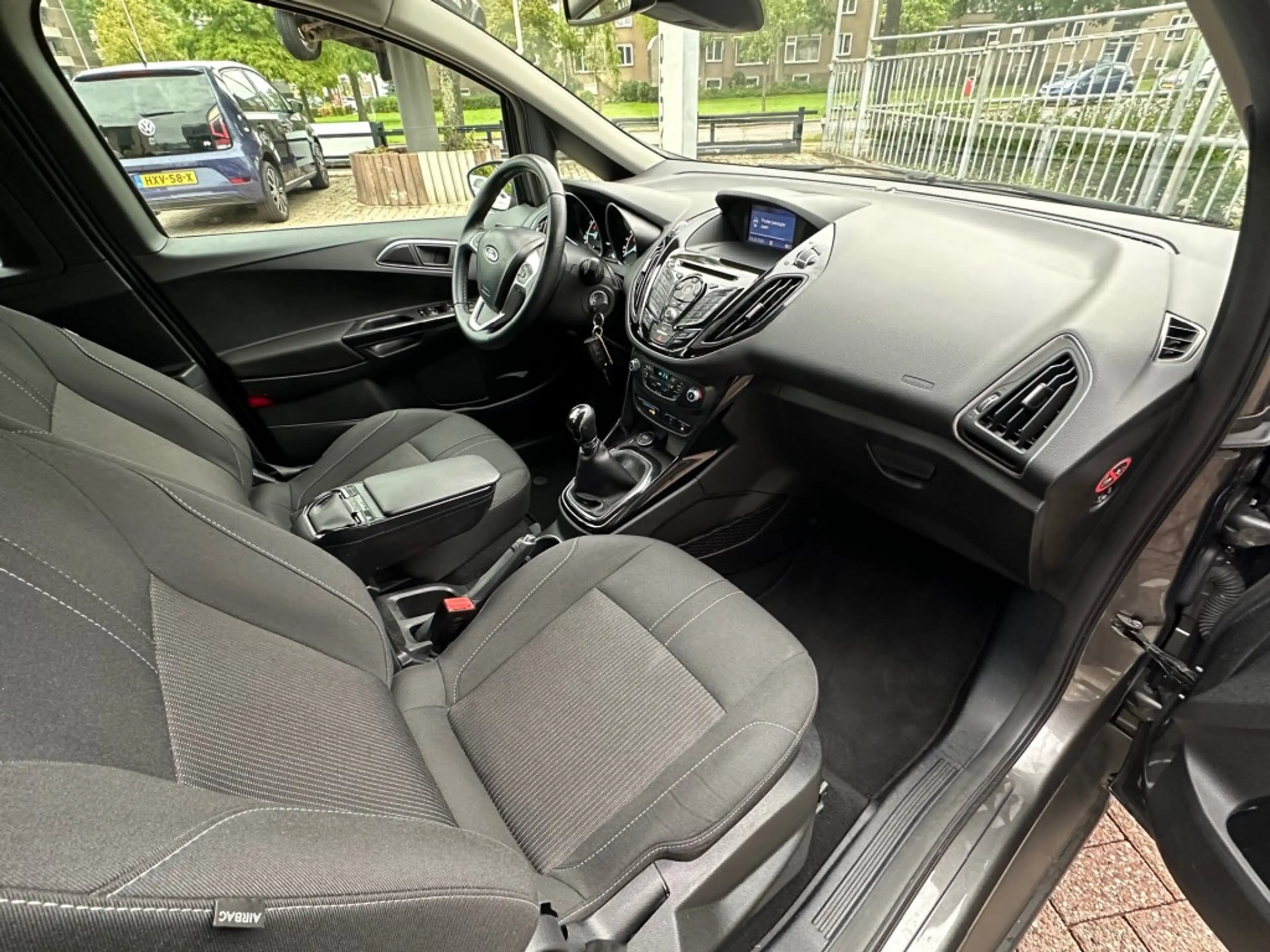 Ford B-Max 1.0 EcoBoost Titanium navi Airco Cruise Trekhaak N — photo 10