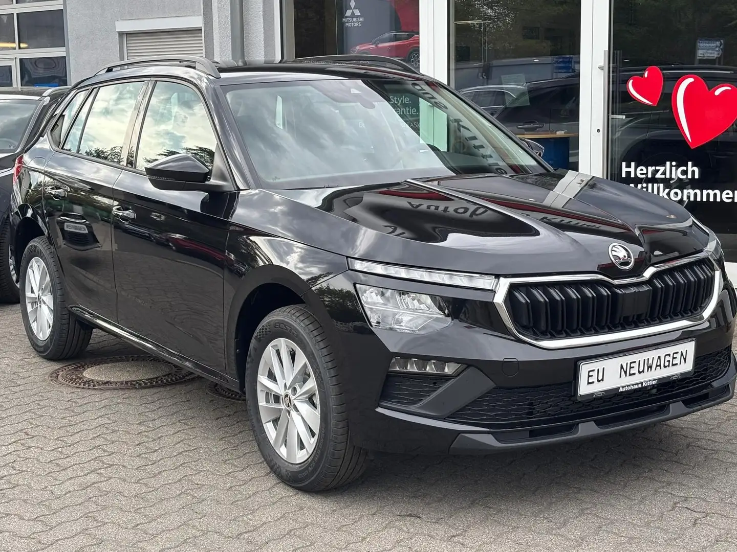 Skoda Kamiq Essence "PREIS-HIT-ANGEBOT" Nero - 2
