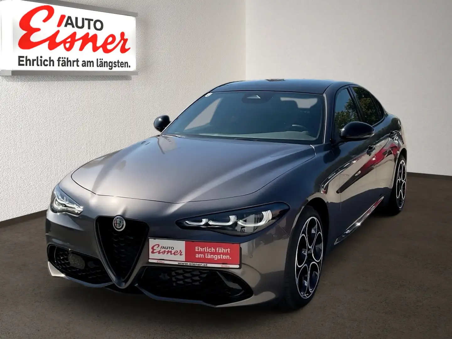 Alfa Romeo Giulia 2.2 JTDM Veloce Q4 2xKlima AUT Facelift Grau - 2