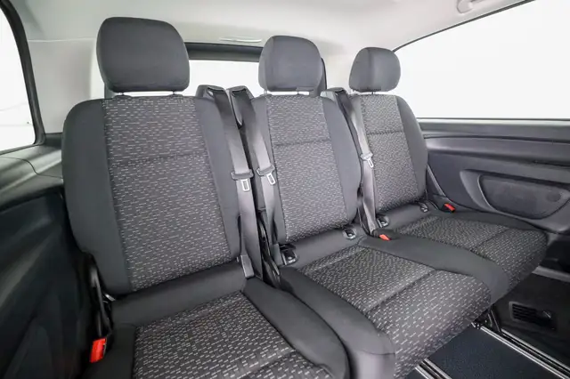 Mercedes-Benz Vito 116 CDI Kombi 4x4 PRO Lang AHK 2,5t 8 Sitze Ansicht 19