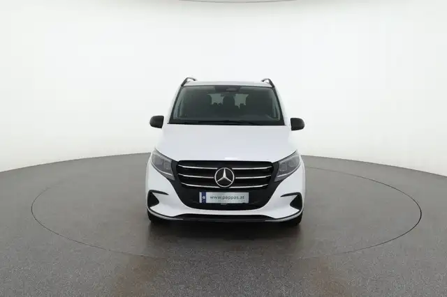 Mercedes-Benz Vito 116 CDI Kombi 4x4 PRO Lang AHK 2,5t 8 Sitze Ansicht 4