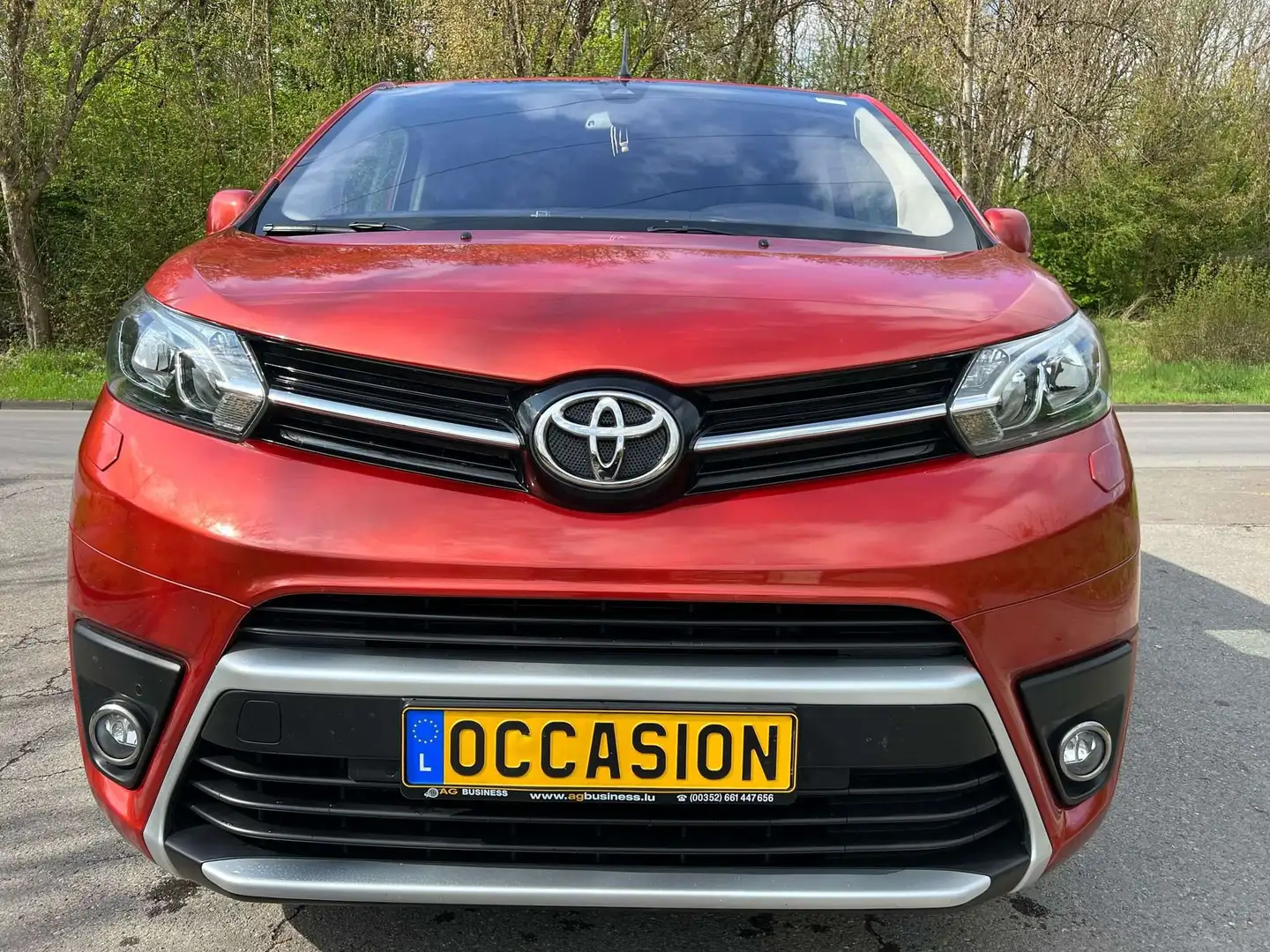 Toyota Proace VERSO 2.0 D-4D Long Navi Camera Automat 8Place Red - 2