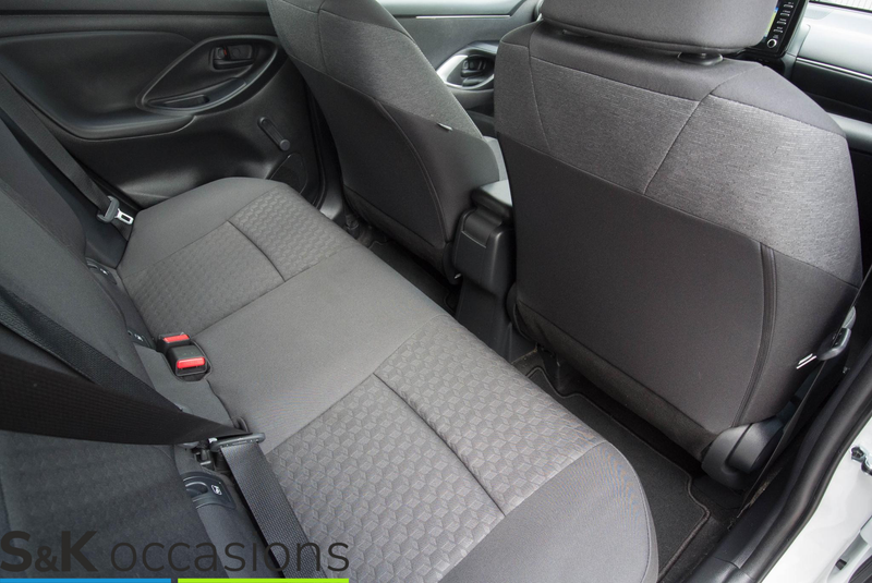 Toyota Yaris 1.5 Hybrid 115 Business 10j Garantie — photo 4