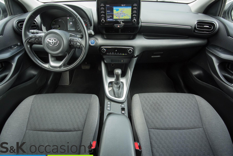 Toyota Yaris 1.5 Hybrid 115 Business 10j Garantie — photo 2