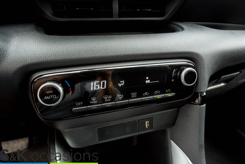 Toyota Yaris 1.5 Hybrid 115 Business 10j Garantie — photo 8