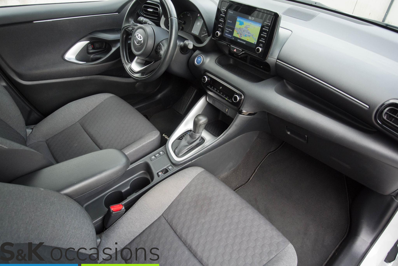 Toyota Yaris 1.5 Hybrid 115 Business 10j Garantie — photo 3