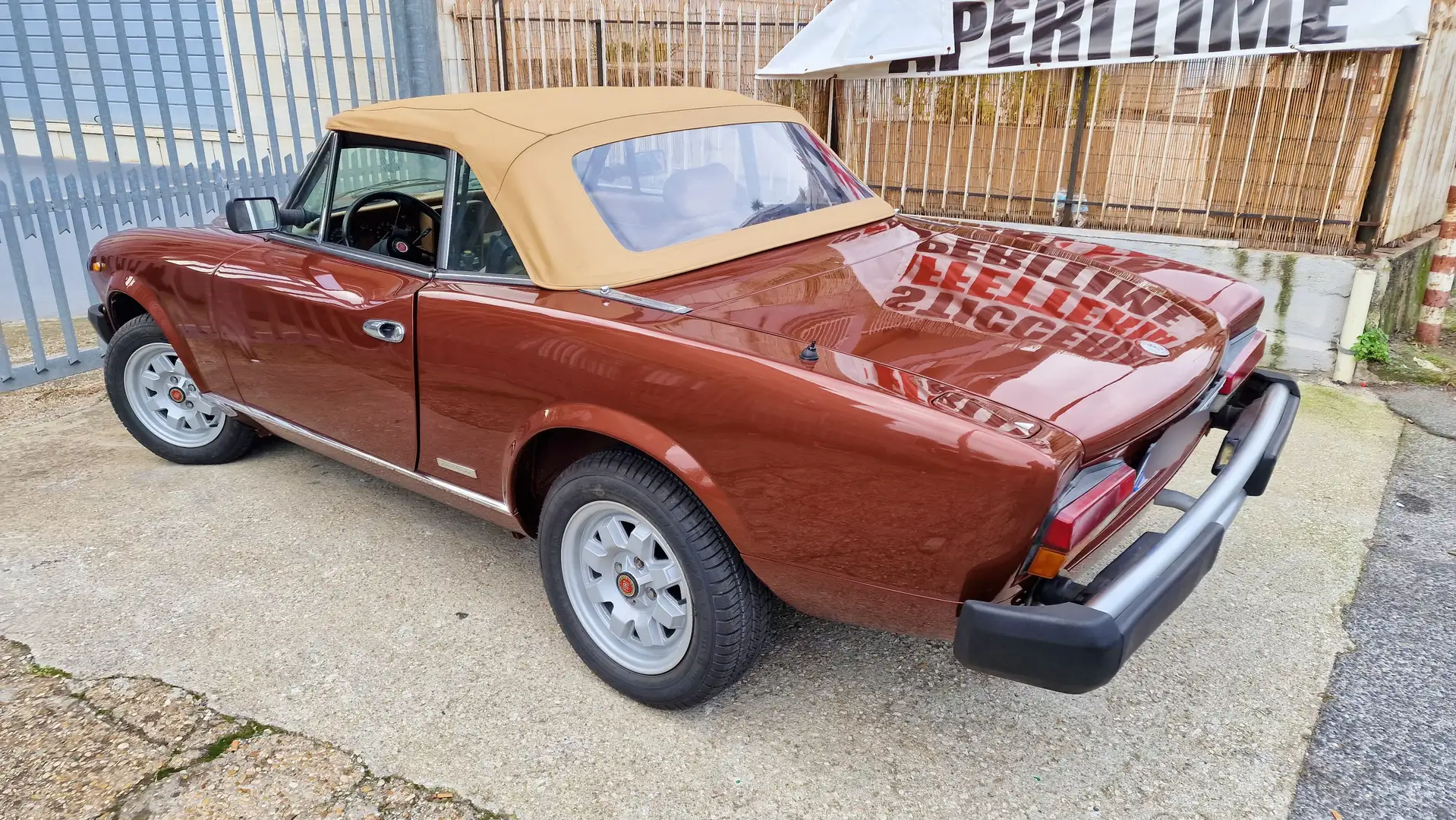 Fiat Pininfarina 124 Barna - 2