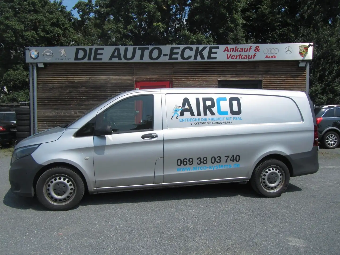 Mercedes-Benz Vito Kasten 116 CDI extralang / Navi / Klima/AHK Argent - 1