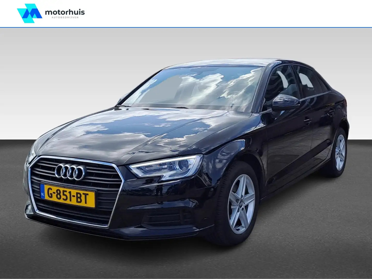 Audi A3 Limousine 30 TFSI 116pk Pro Line Zwart - 1