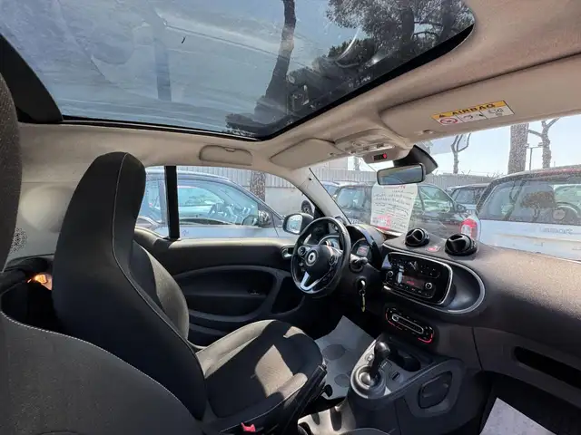 Smart Fortwo view 12