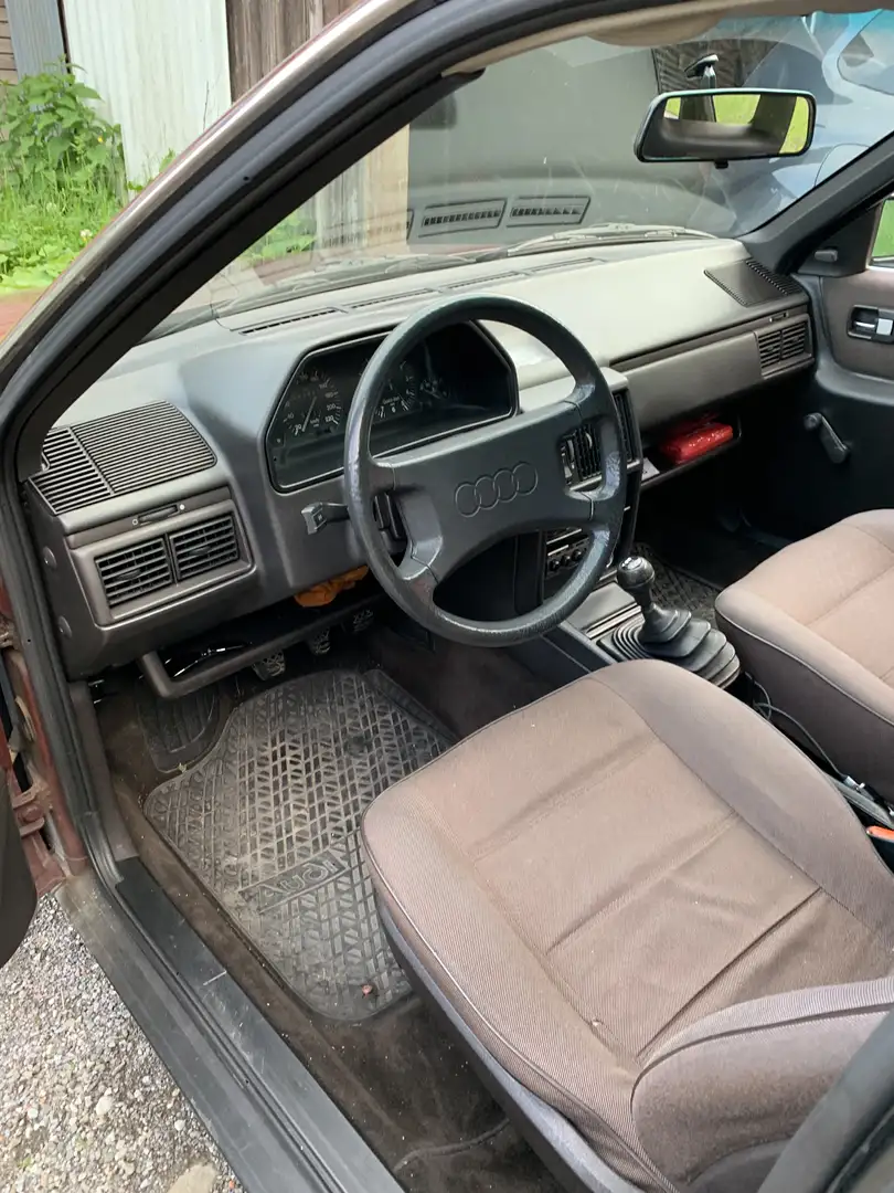 Audi 100 C3 typ 44 - 2