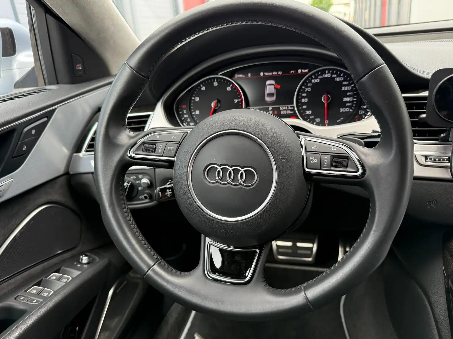 Audi A8 A8 4.0 TFSI cylinder on demand quattro tiptronic Grau - 2