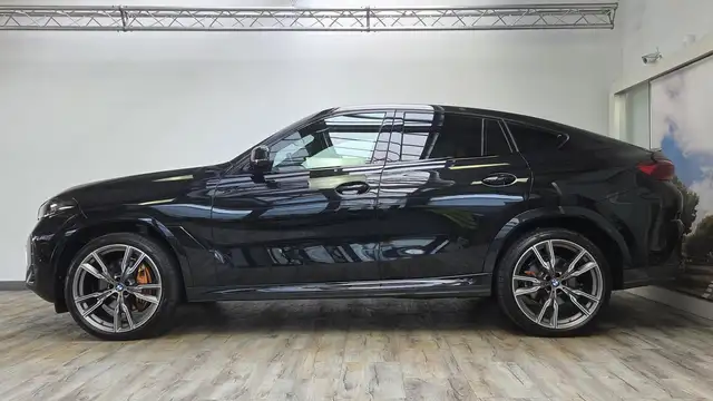 BMW X6 view 3