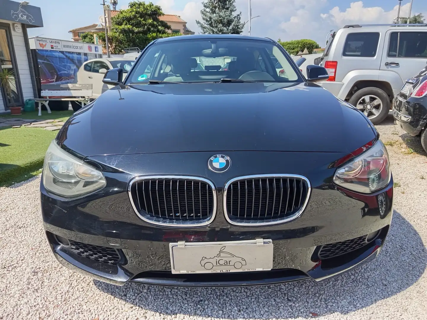 BMW 114 114i 3p Urban - 1