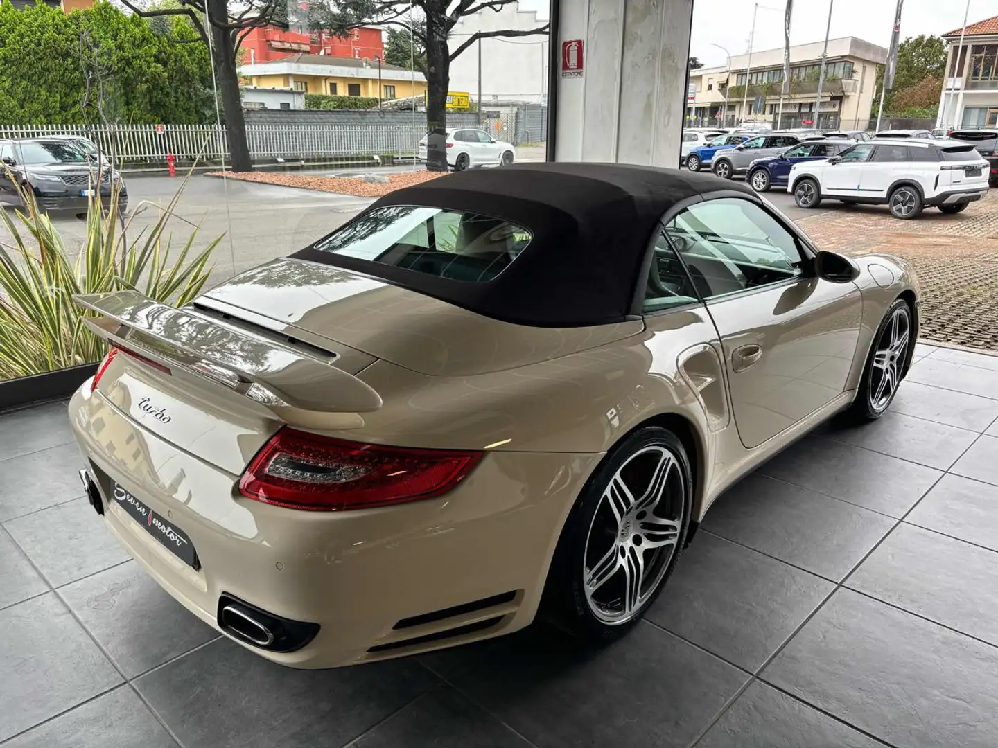 Porsche 911 997 Turbo Cabriolet Beige - 2