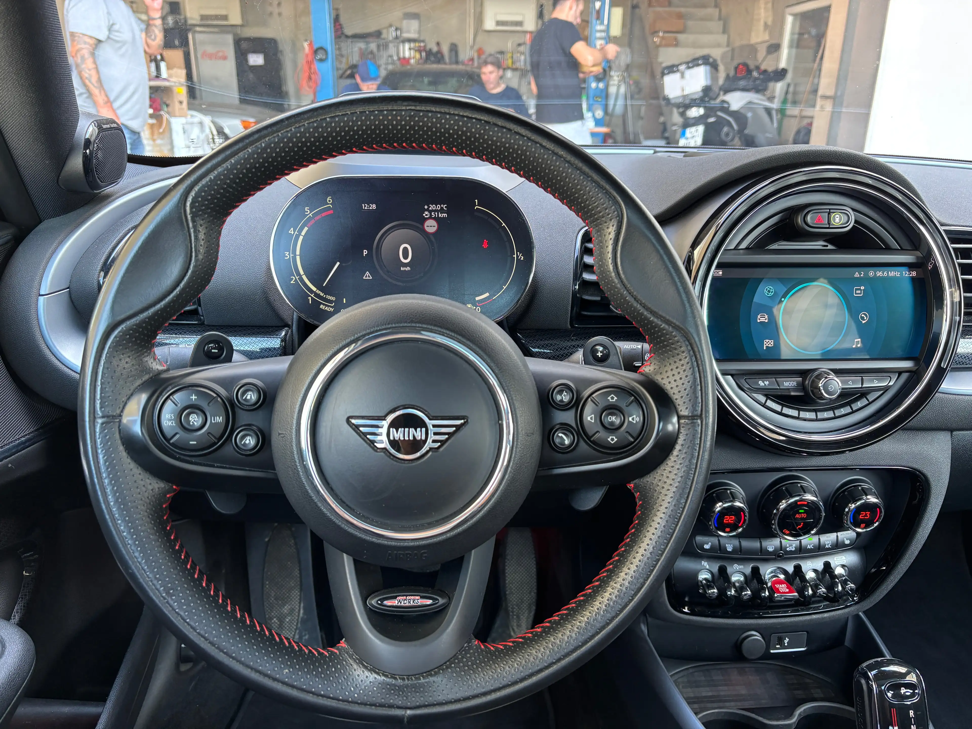 MINI Cooper SD Clubman Cooper SD All4/Pano/Keyless/HUD/H&K — photo 9