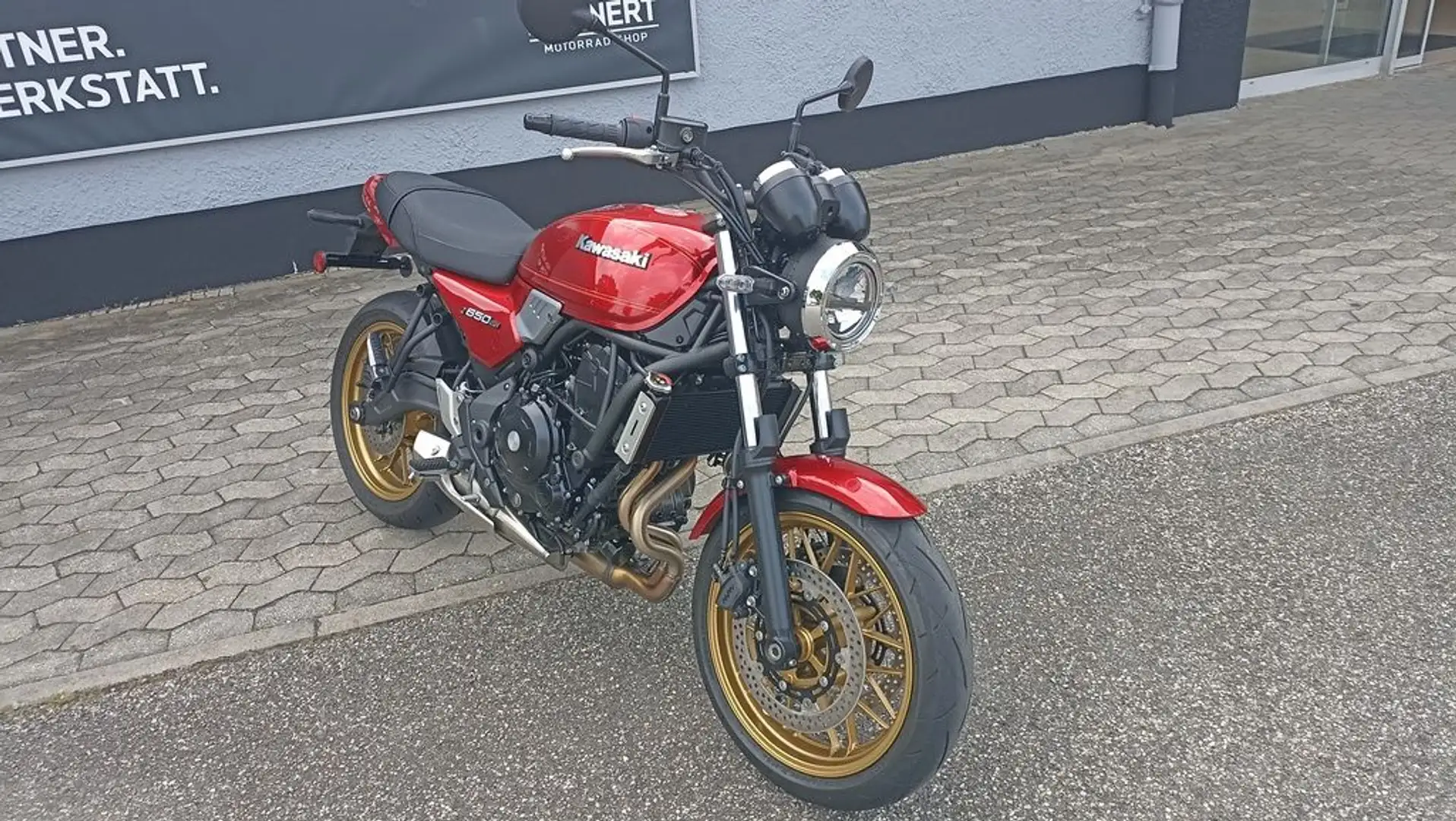 Kawasaki Z 650 RS Fast neu/erst 393 Kilometer Rouge - 1
