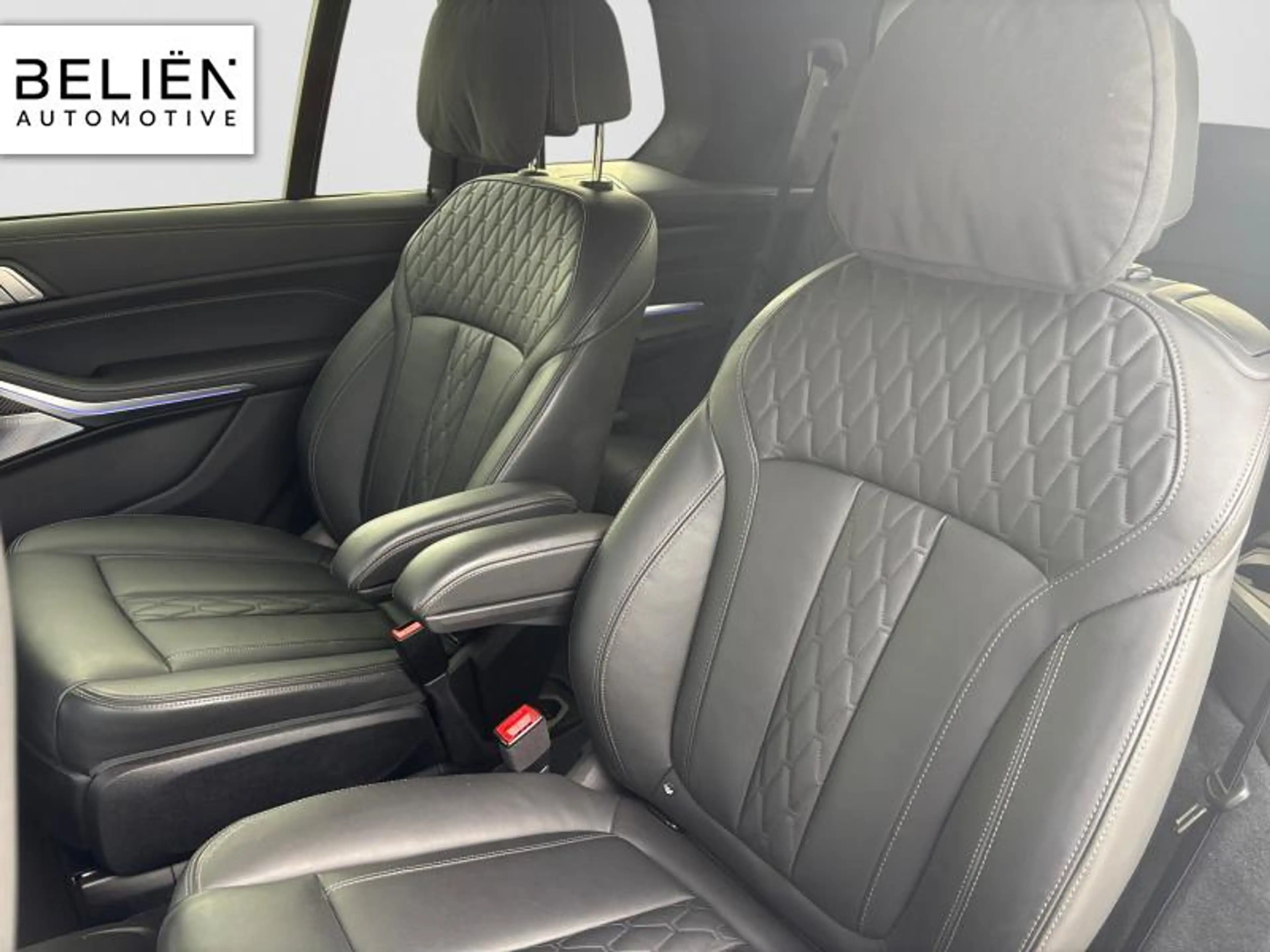 BMW X7 xdrive40i — photo 13