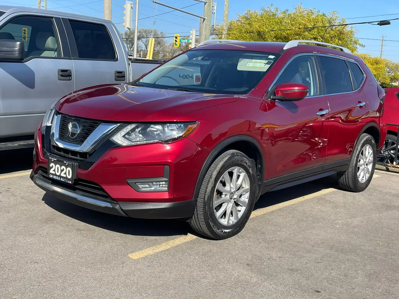 Nissan Rogue снимка Nissan Rogue