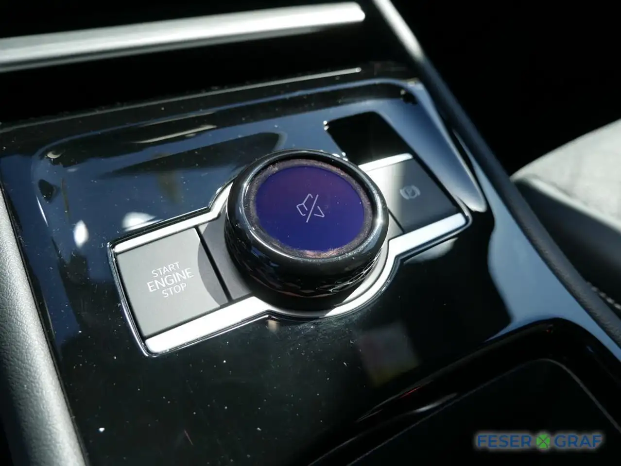 Volkswagen Tiguan 2.0 TDI 4M R-Line Black AHK Matrix Pano 11