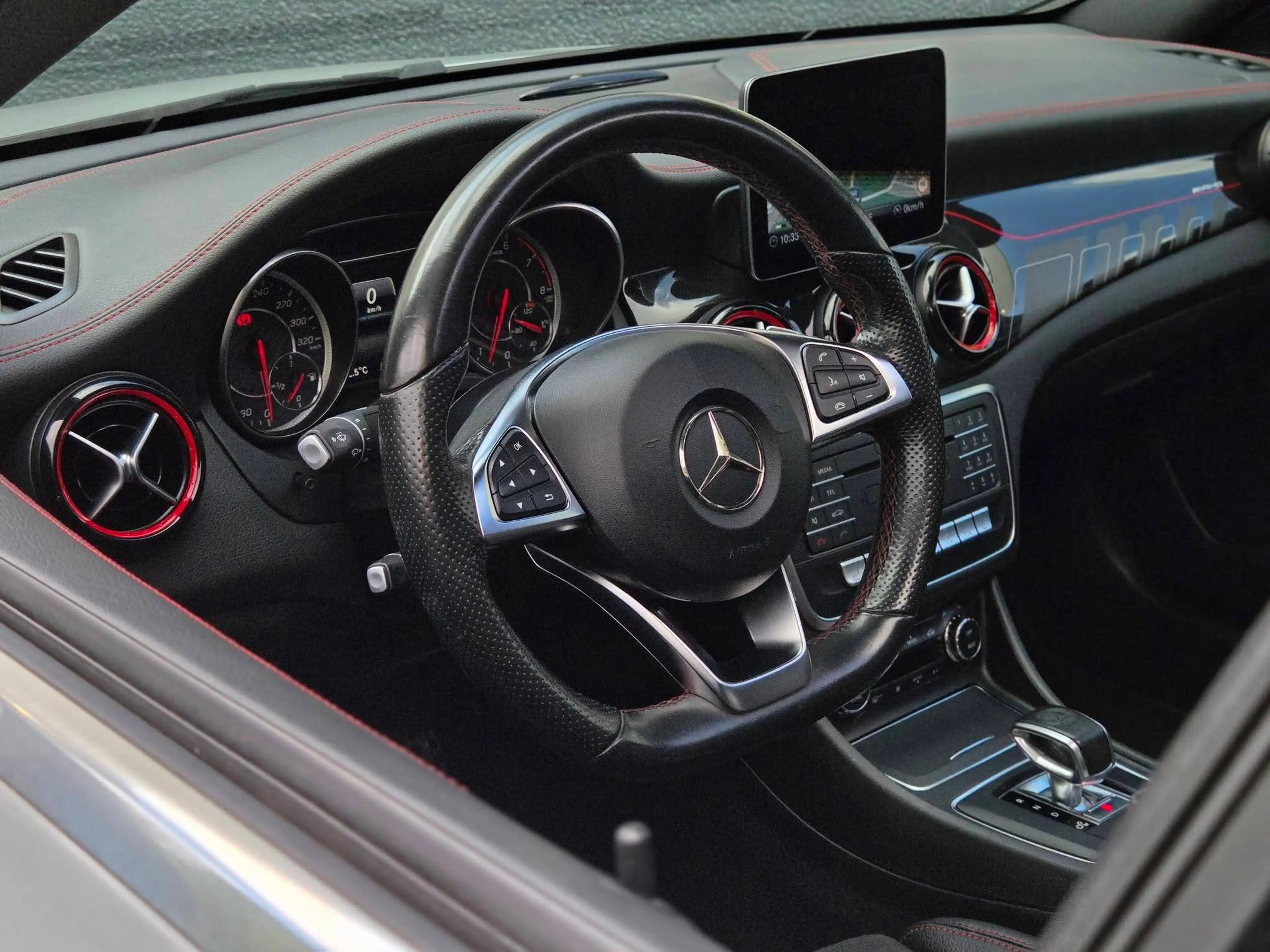 Mercedes-Benz CLA 45 AMG 4-Matic | Pano | Cam | Pack night | Full led — photo 12