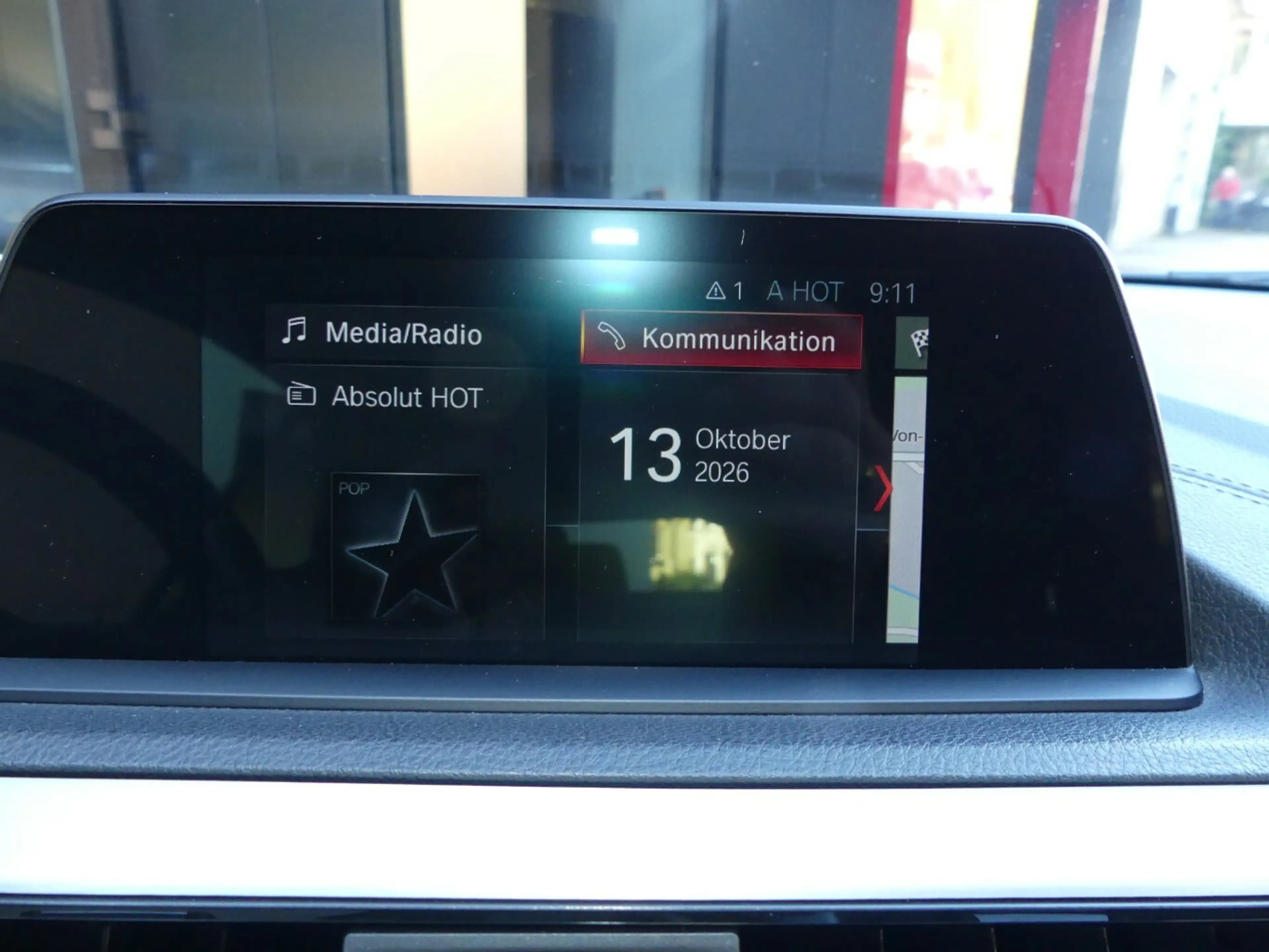BMW 220 Cabrio M Sport — photo 12