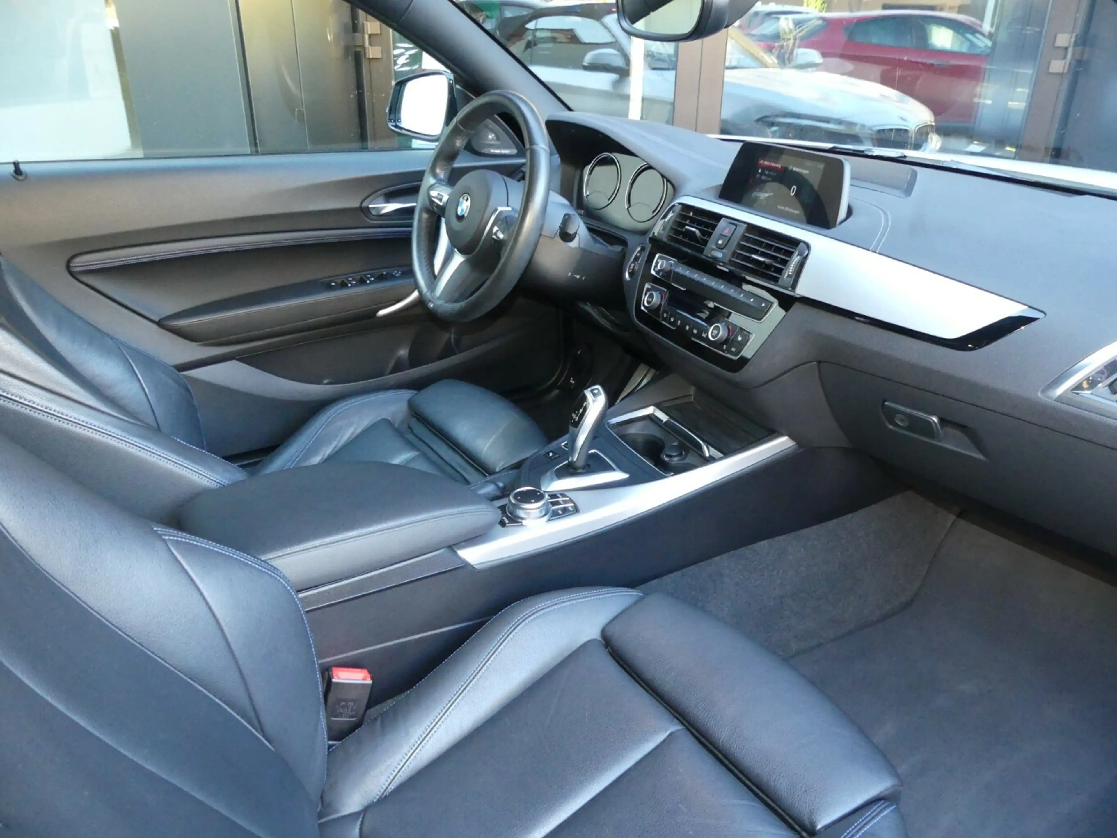 BMW 220 Cabrio M Sport — photo 5