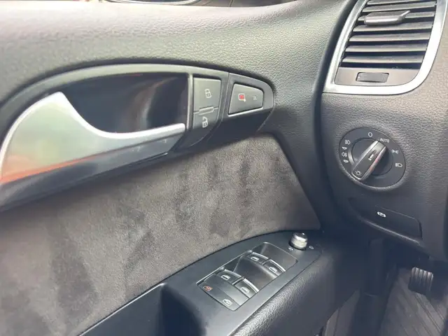 Audi Q7 view 19