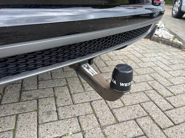 Audi Q7 view 15