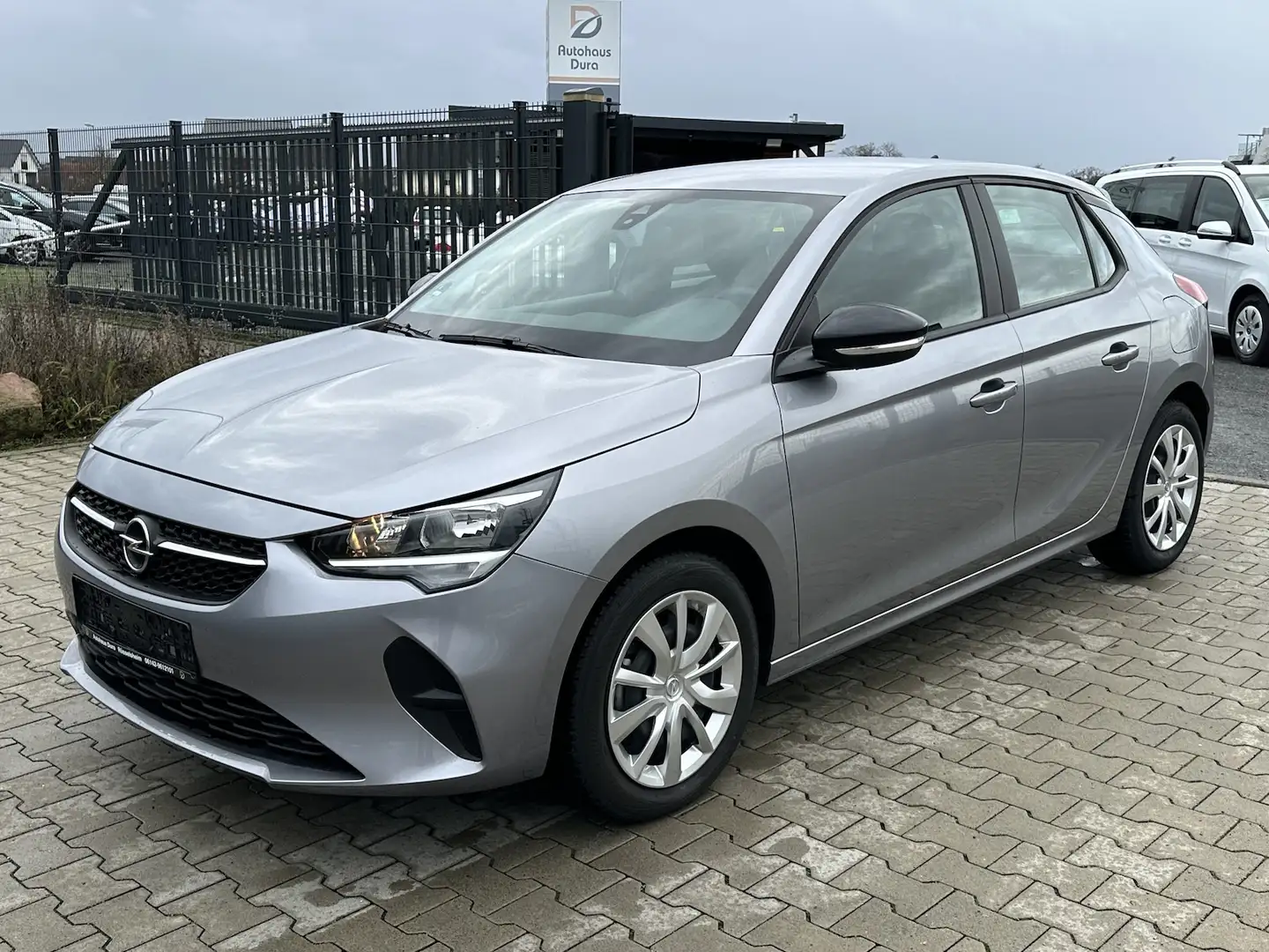 Opel Corsa 1.2 Edition Klima+Spurhalte+Pdc Grijs - 2