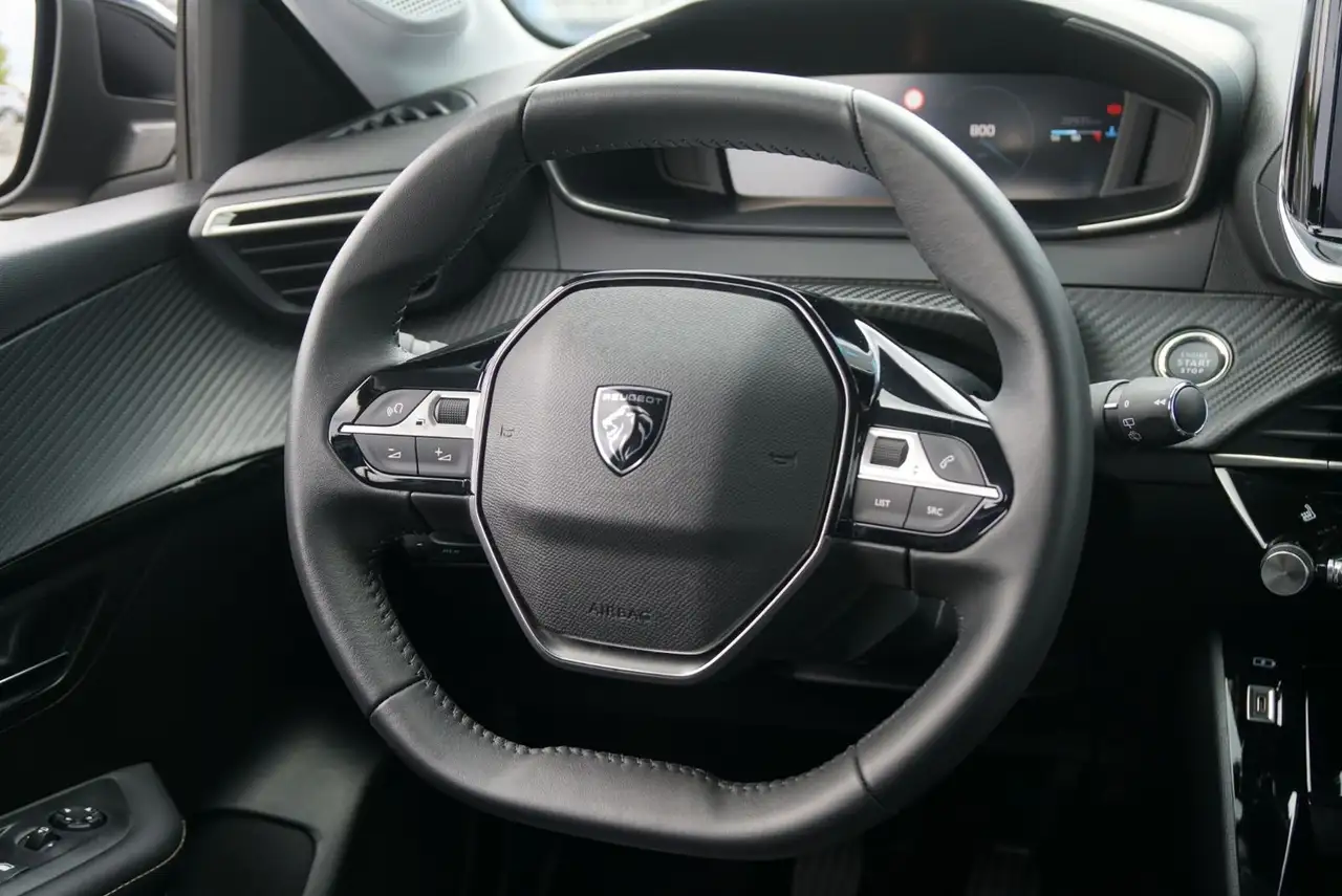 Peugeot 208 1.2 Allure Pack Pure Tech *ACC*App*Kamera*, миниатюра 12