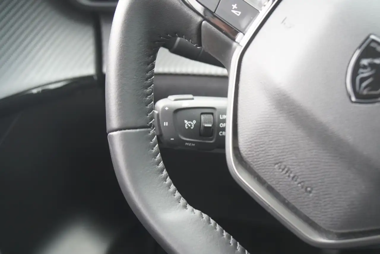 Peugeot 208 1.2 Allure Pack Pure Tech *ACC*App*Kamera*, миниатюра 20