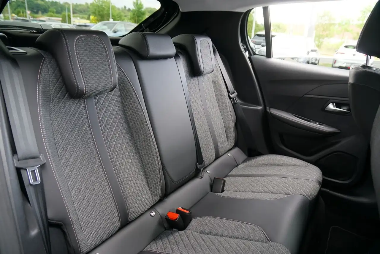 Peugeot 208 1.2 Allure Pack Pure Tech *ACC*App*Kamera*, миниатюра 24
