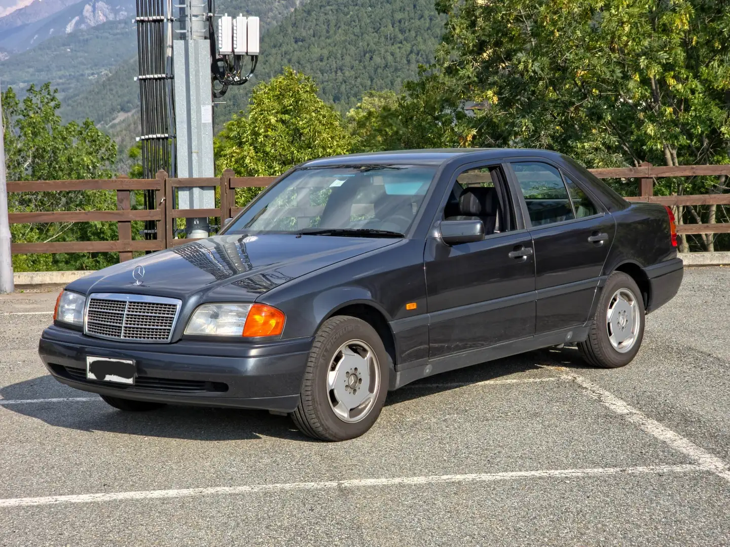 Mercedes-Benz C 180 C 180 cat Sport Grigio - 2